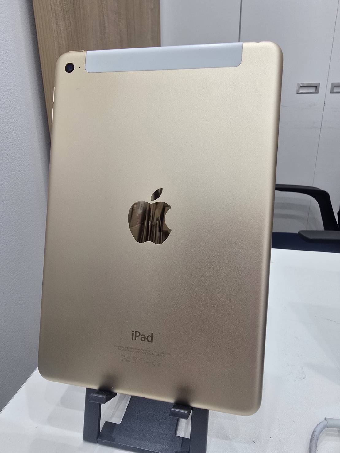 iPad mini 4（起動不可ジャンク品）を買取しました - OnMyPlan｜秋葉原 
